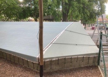 Zandbaknet country blue en sahara sand Kleuterschool Tuimelin