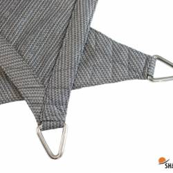 Rondom omgezoomd en voorzien van RVS ogen